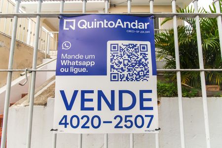 Casa à venda com 300m², 3 quartos e 1 vaga Casa à venda com 300m², 3 quartos e 1 vagaPlaca