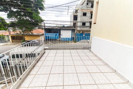 Casa à venda com 300m², 3 quartos e 1 vaga Casa à venda com 300m², 3 quartos e 1 vagaVaranda