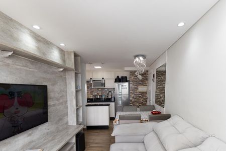 Sala  de apartamento à venda com 2 quartos, 48m² em Parque Edu Chaves, São Paulo