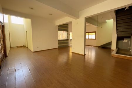 Sala de casa para alugar com 3 quartos, 300m² em Furnas, São Paulo