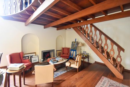 Apartamento para alugar com 280m², 4 quartos e 3 vagas Apartamento para alugar com 280m², 4 quartos e 3 vagasSala de estar