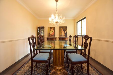 Apartamento para alugar com 280m², 4 quartos e 3 vagas Apartamento para alugar com 280m², 4 quartos e 3 vagasSala de jantar