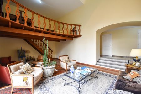 Apartamento para alugar com 280m², 4 quartos e 3 vagas Apartamento para alugar com 280m², 4 quartos e 3 vagasSala de estar