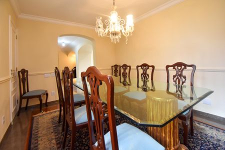 Apartamento para alugar com 280m², 4 quartos e 3 vagas Apartamento para alugar com 280m², 4 quartos e 3 vagasSala de jantar