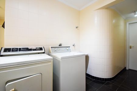 Apartamento para alugar com 280m², 4 quartos e 3 vagas Apartamento para alugar com 280m², 4 quartos e 3 vagaslavanderia