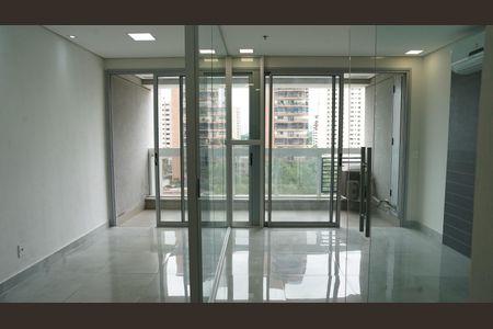 Sala Comercial de casa de condomínio à venda com 1 quarto, 39m² em Jardim Guarulhos, Guarulhos