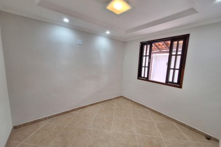 Casa para alugar com 54m², 2 quartos e 2 vagasQuarto