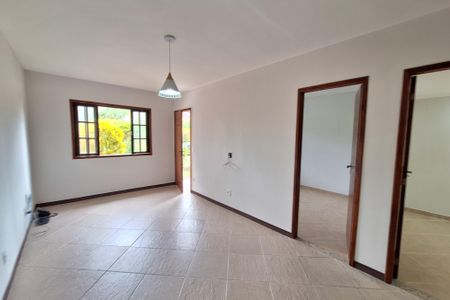 Sala de casa para alugar com 2 quartos, 54m² em Chácaras Arcampo, Duque de Caxias