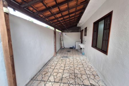 Casa para alugar com 54m², 2 quartos e 2 vagasQuintal