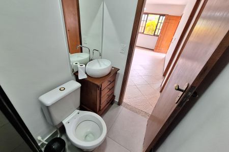 Casa para alugar com 54m², 2 quartos e 2 vagasBanheiro