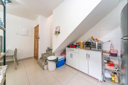 Apartamento à venda com 102m², 2 quartos e 2 vagasCozinha 