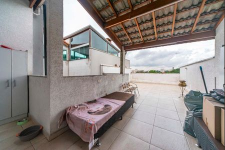 Apartamento à venda com 102m², 2 quartos e 2 vagasCobertura