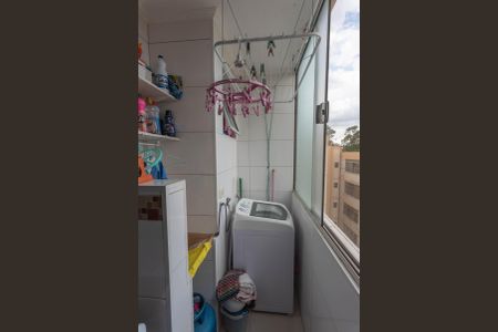 Apartamento à venda com 76m², 3 quartos e 2 vagas Apartamento à venda com 76m², 3 quartos e 2 vagasÁrea de Serviço