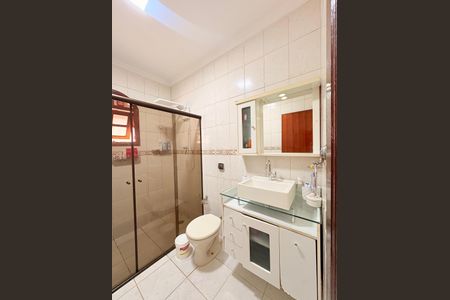 Casa à venda com 175m², 3 quartos e 5 vagasBanheiro da Suíte