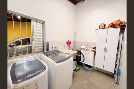 Casa à venda com 175m², 3 quartos e 5 vagasÁrea de Serviço