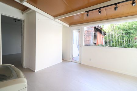 Casa à venda com 119m², 3 quartos e 2 vagasLavanderia