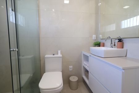 Casa à venda com 119m², 3 quartos e 2 vagasBanheiro