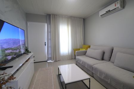 Casa à venda com 119m², 3 quartos e 2 vagasSala