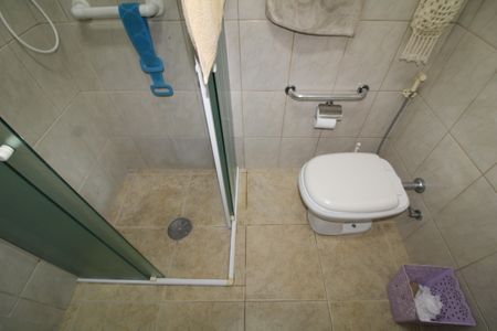 Casa à venda com 94m², 3 quartos e 2 vagasBanheiro