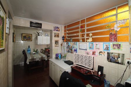 Casa à venda com 94m², 3 quartos e 2 vagasCozinha