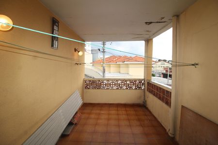 Casa à venda com 94m², 3 quartos e 2 vagasQuarto 1 - Varanda