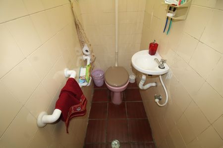 Casa à venda com 94m², 3 quartos e 2 vagasBanheiro 2