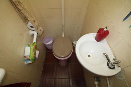 Casa à venda com 94m², 3 quartos e 2 vagasBanheiro 2