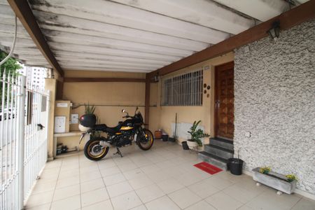 Casa à venda com 94m², 3 quartos e 2 vagasGaragem