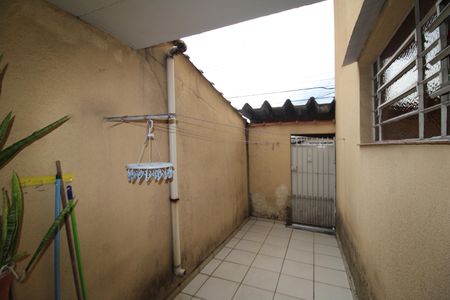 Casa à venda com 94m², 3 quartos e 2 vagasQuintal