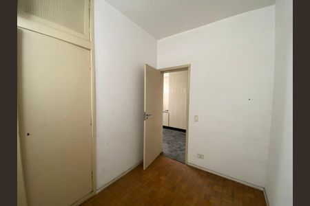 Apartamento para alugar com 270m², 3 quartos e 2 vagasQuarto de Serviço 2