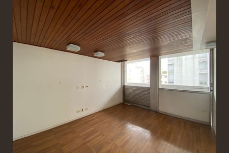 Apartamento para alugar com 270m², 3 quartos e 2 vagasAntessala