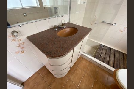 Apartamento para alugar com 270m², 3 quartos e 2 vagasBanheiro da Suíte