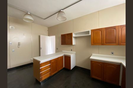 Apartamento para alugar com 270m², 3 quartos e 2 vagasCozinha