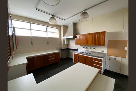 Apartamento para alugar com 270m², 3 quartos e 2 vagasCozinha