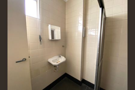 Apartamento para alugar com 270m², 3 quartos e 2 vagasBanheiro de serviço