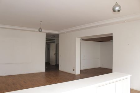 Apartamento para alugar com 3 quartos, 270m² em Higienópolis, São Paulo