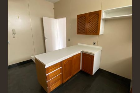 Apartamento para alugar com 270m², 3 quartos e 2 vagasCozinha