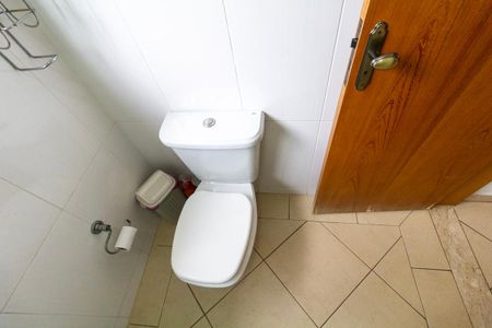 Casa à venda com 260m², 4 quartos e 3 vagasBanheiro 2