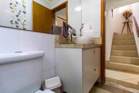 Casa à venda com 260m², 4 quartos e 3 vagasLavabo