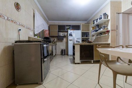 Casa à venda com 260m², 4 quartos e 3 vagasCozinha 1