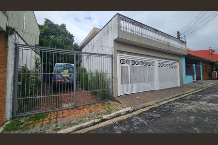 Casa à venda com 260m², 4 quartos e 3 vagasFachada