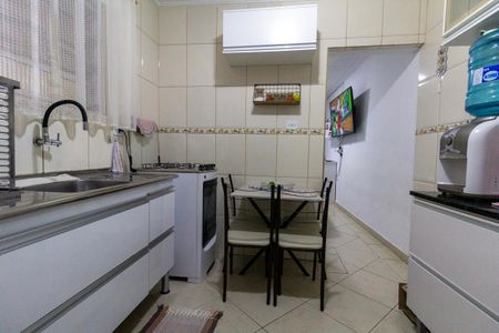 Casa à venda com 260m², 4 quartos e 3 vagasCozinha 2