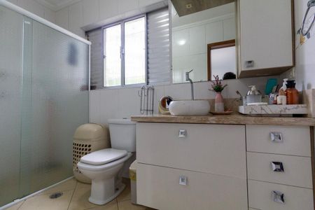Casa à venda com 260m², 4 quartos e 3 vagasBanheiro 1