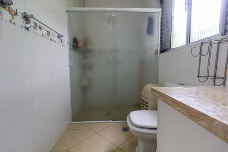 Casa à venda com 260m², 4 quartos e 3 vagasBanheiro 1