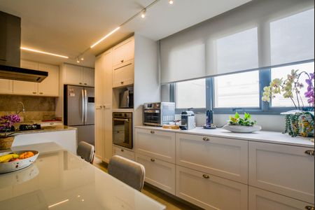 Apartamento à venda com 130m², 3 quartos e 3 vagasCozinha