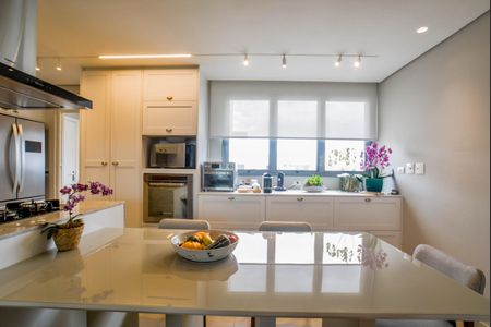 Apartamento à venda com 130m², 3 quartos e 3 vagasCozinha