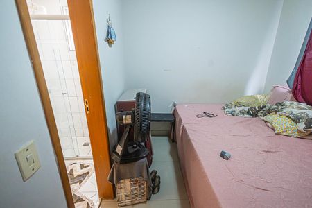 Apartamento à venda com 75m², 3 quartos e 2 vagasQuarto 2