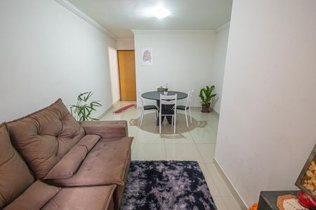 Sala de apartamento para alugar com 3 quartos, 75m² em Planalto, Belo Horizonte