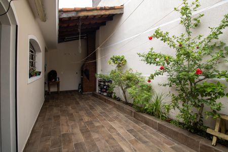 Casa para alugar com 187m², 2 quartos e 4 vagasQuintal