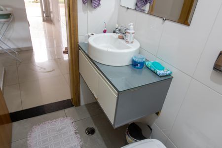 Casa para alugar com 187m², 2 quartos e 4 vagasBanheiro Social